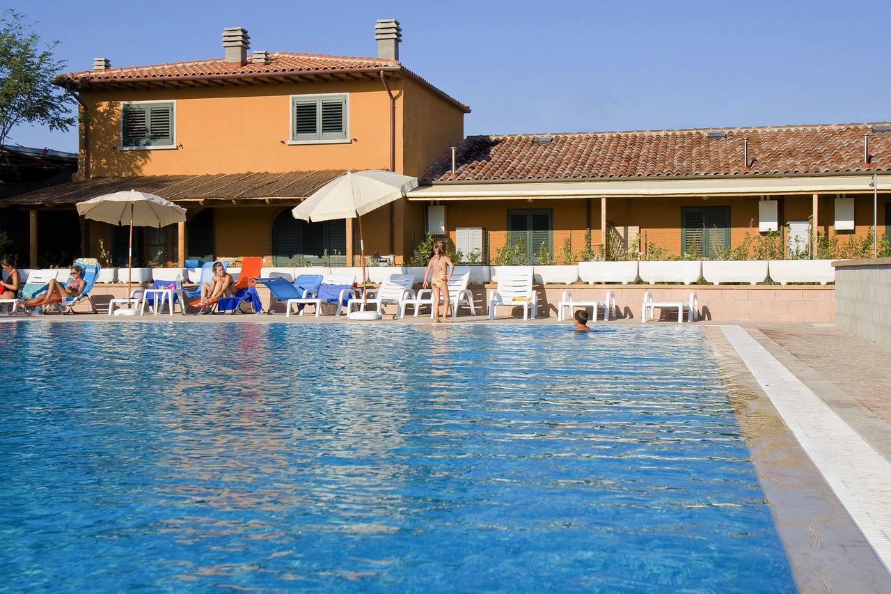Borgo Guglielmo Aparthotel Marina di Cecina Exterior photo